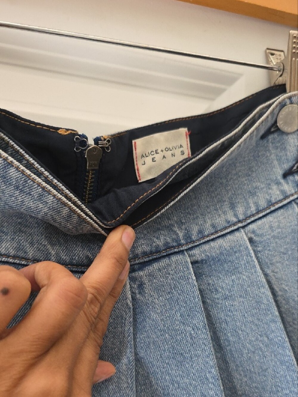 Alice + Olivia Light Blue Denim Blazer and matching Skort - Picture 6 of 10